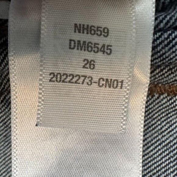 Madewell 11' High Rise in Insley Dark Denim Wash; Welt Pocket Edition Size 26 - Picture 16 of 17